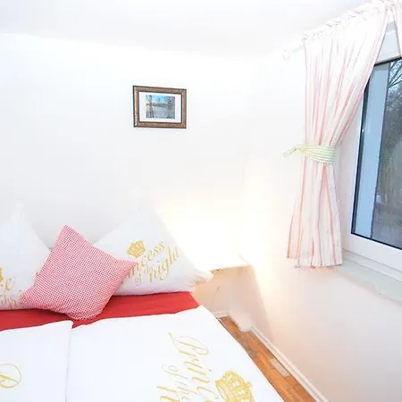 Haus Oberkirchen Naehe Winterberg Skiliftkarussell Шмалленберг