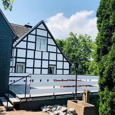 Апартаменты Haus Oberkirchen Naehe Winterberg Skiliftkarussell Шмалленберг